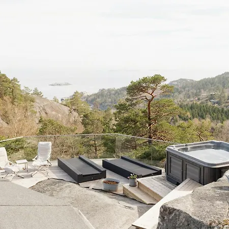 펜션 Modern On Rock At Kjerringvik