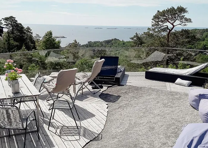 Modern On Rock At Σπίτι διακοπών Kjerringvik